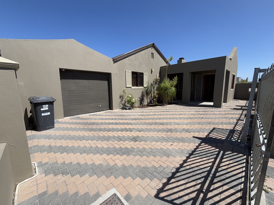 4 Bedroom Property for Sale in Colorado Park Western Cape